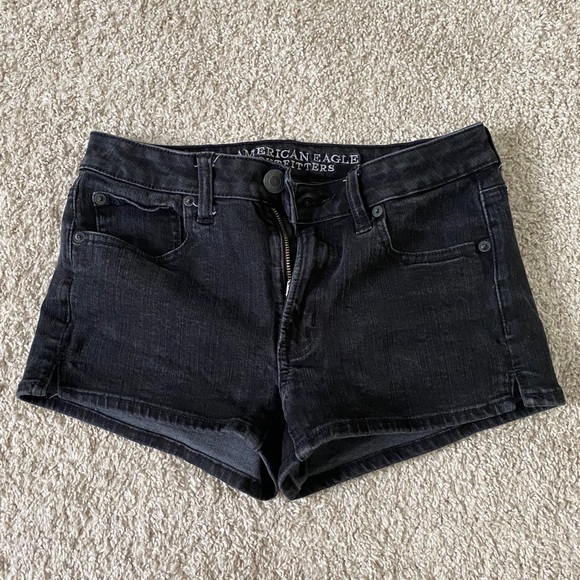 black shorts - Picture 1 of 1